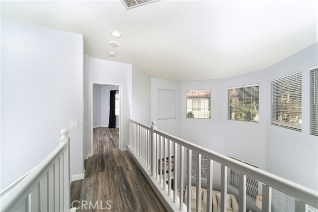 Building Photo - 707 Yorkshire