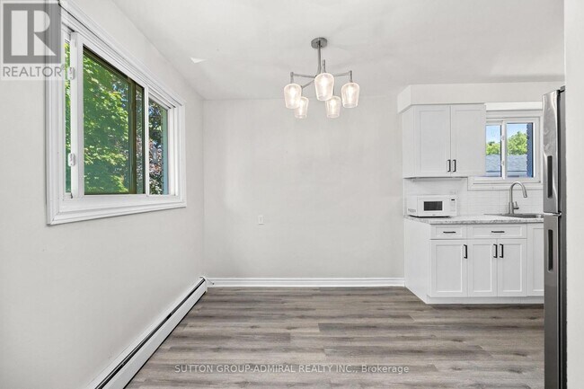 Building Photo - 91 Toronto St