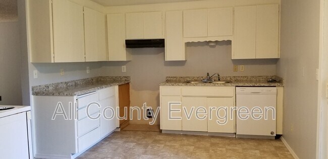 Foto del edificio - 9212 204th St E