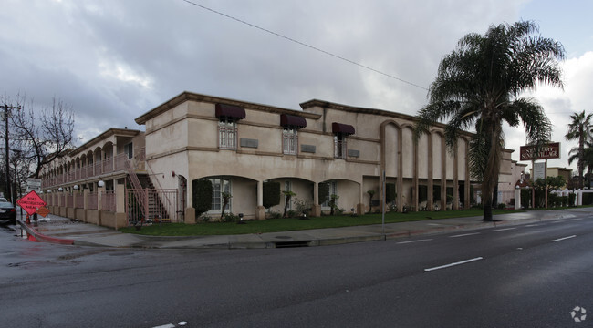 Foto del edificio - Newport Senior Village Apartments