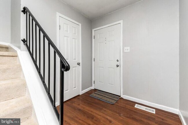 Foto del edificio - 12826 Tumbling Brook Ln