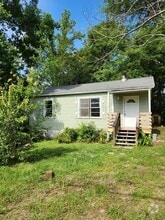 Building Photo - 1506 Yancey St