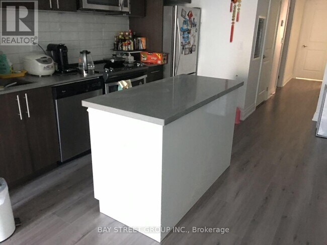 Photo du bâtiment - 780 Sheppard Ave E