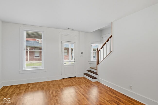 Foto del edificio - 1448 N Illinois St