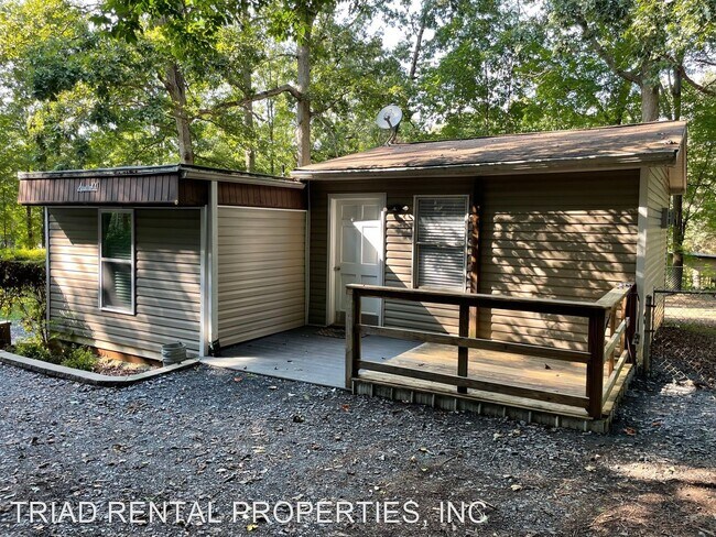 Building Photo - 3 br, 2 bath House - 5838 CHAUCER TRAIL