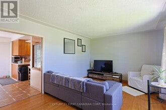 Building Photo - 268 Burlington Crescent