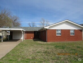 Building Photo - 303 C Ave