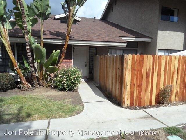 Building Photo - 23042 Village Dr