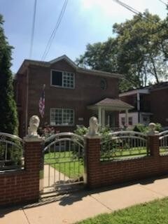 Primary Photo - 2201 Wilson Ave