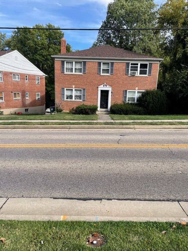 Building Photo - 1123 Amsterdam Rd