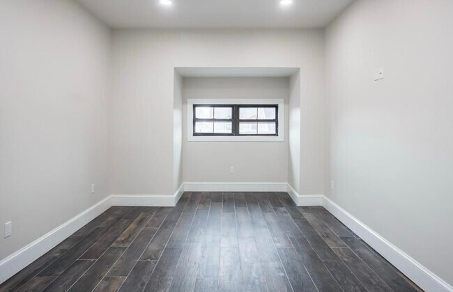 Foto del edificio - 605 Massachusetts Ave
