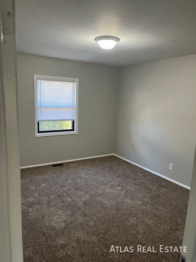 Foto del edificio - 2519 Wood Ave