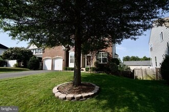 Building Photo - 15 Cornerstone Dr