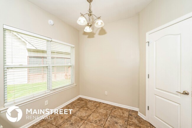 Foto del edificio - 4563 Rosser Loop Dr