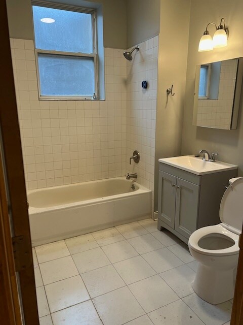 Foto del edificio - 1021 E 62nd St, Chicago, IL, 60637-2779