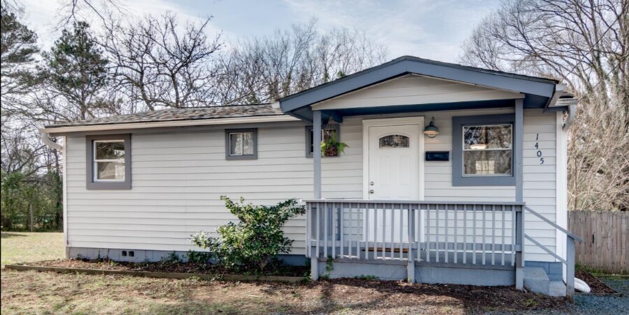 Primary Photo - 1405 Fay St