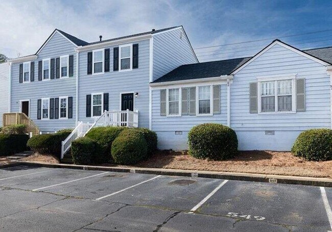 Foto del edificio - 547 Harbor Lake Ct