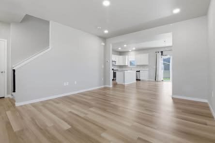 Foto del edificio - 3891 Beech Tree St