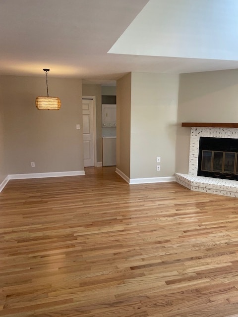 Open concept with seamless flow to dining area. - 815 Lexington Ave