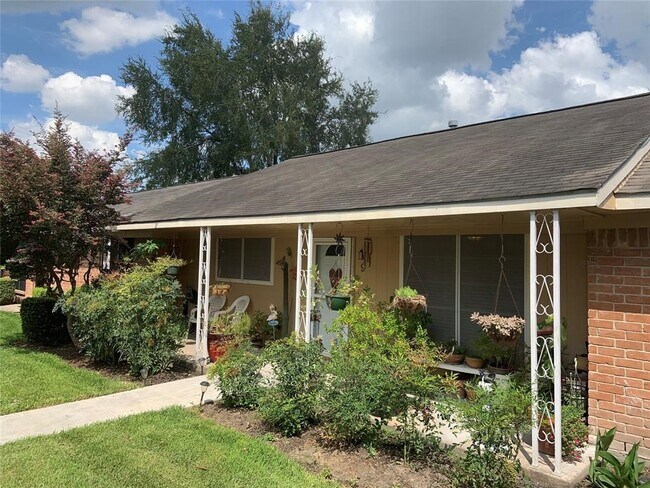 Building Photo - 3302 Burke Rd