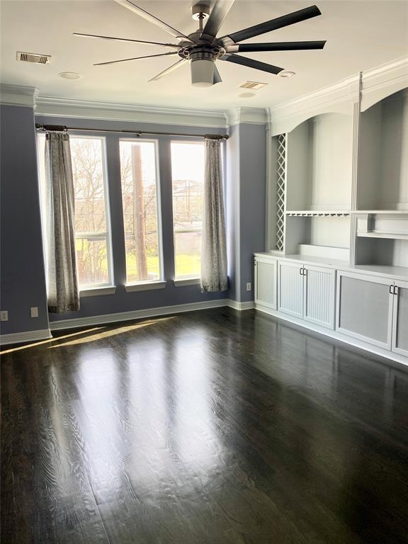 Building Photo - 5507 Darling St