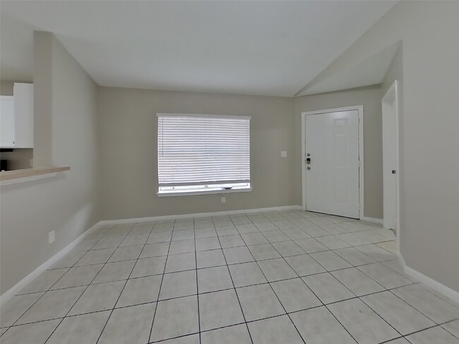 Building Photo - 3234 Kelling St