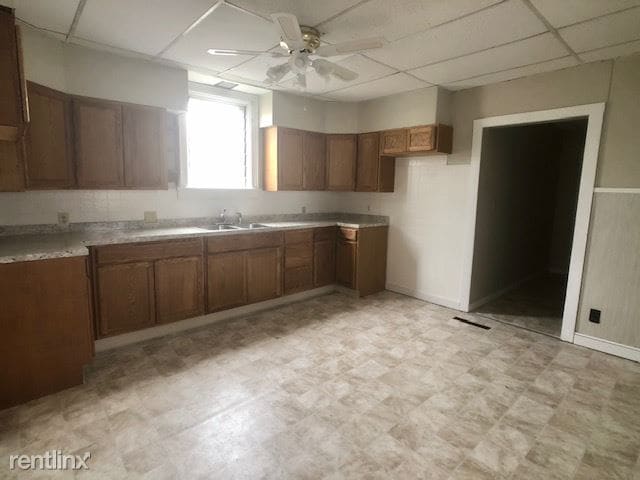 Building Photo - 4 br, 2 bath House - 1130 Wick Ave