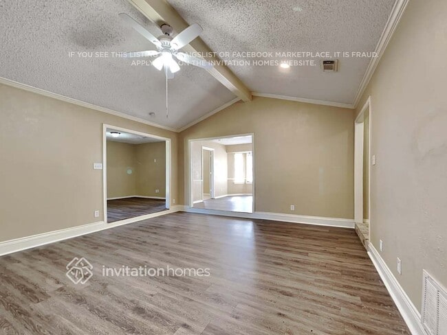 Building Photo - 2022 Spindletop Dr