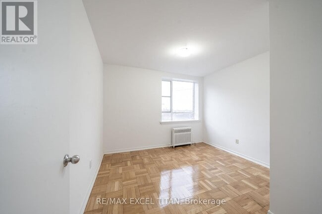 Building Photo - 2507 Eglinton Ave W