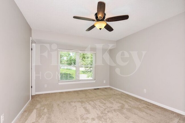 Building Photo - 130 Del Oro Dr