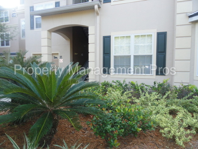 Foto del edificio - 13810 Sutton Park Dr