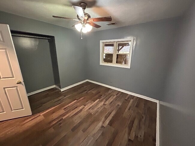 Foto del edificio - 255 Highway 1050