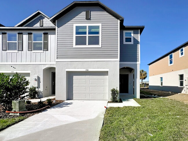 Building Photo - 3741 Academia Ave