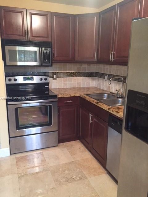 Building Photo - 5174 NE 6th Ave