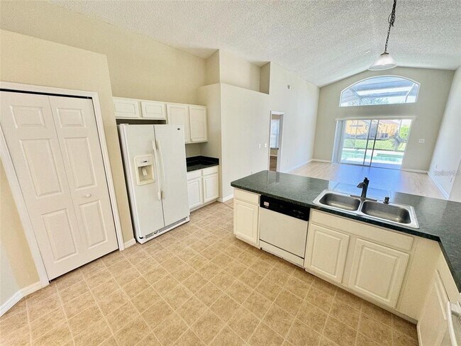 Foto del edificio - 1317 Casterton Cir