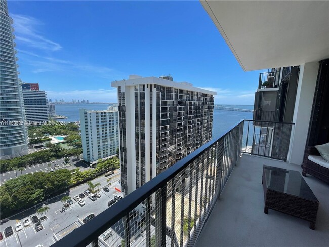 Foto del edificio - 1901 Brickell Ave