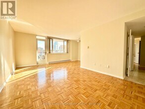 Building Photo - 55 Isabella St