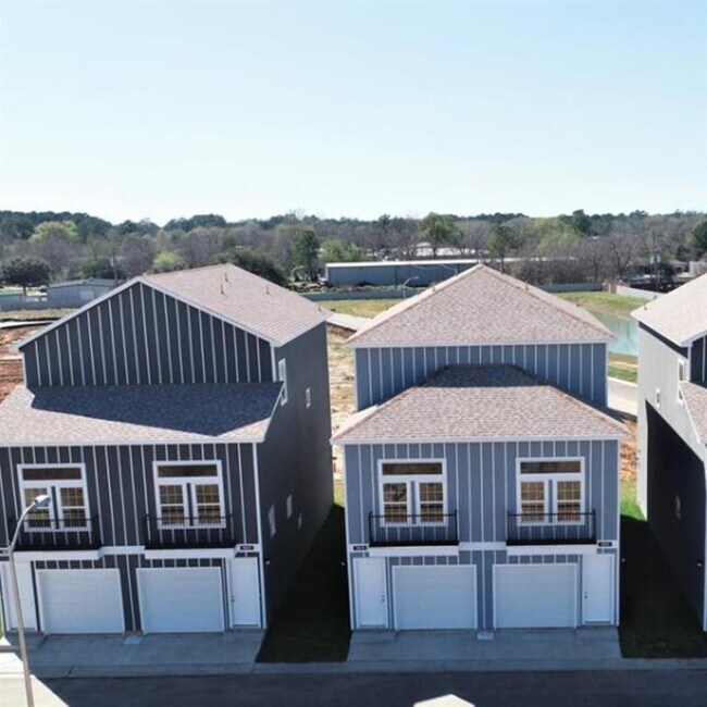 Building Photo - 4922 Paradigm Ln