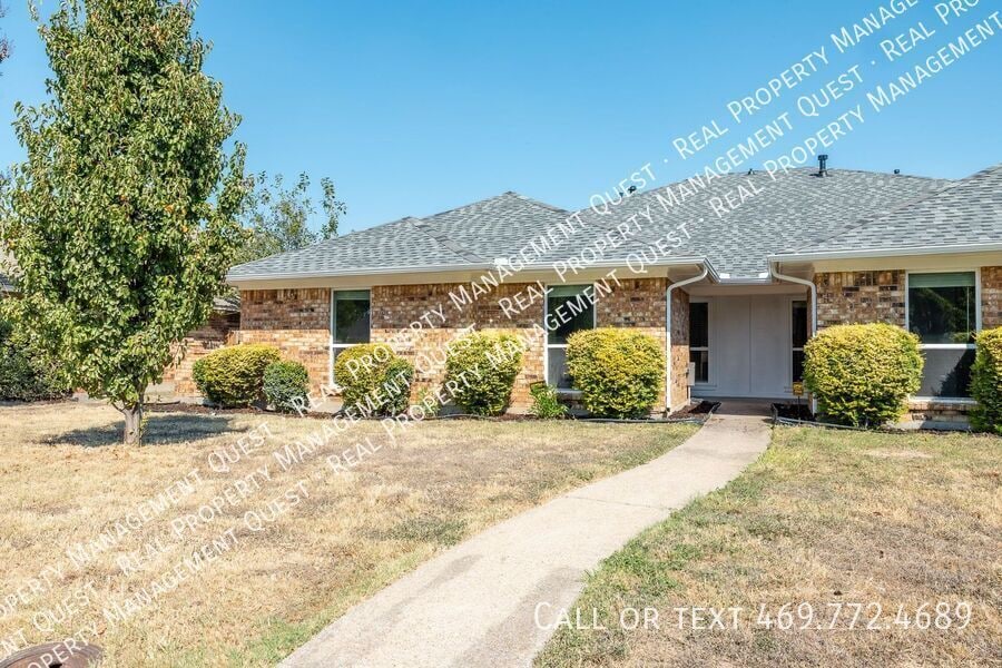 Primary Photo - 1224 Mockingbird Ln