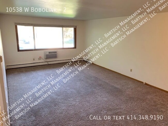 Building Photo - 10538 W Bobolink Ave