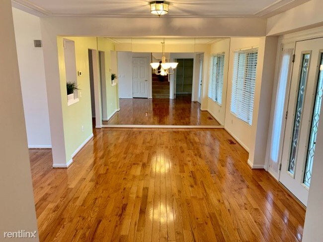Foto del edificio - 3 br, 3.5 bath House - 2308 Moss Rose Ct