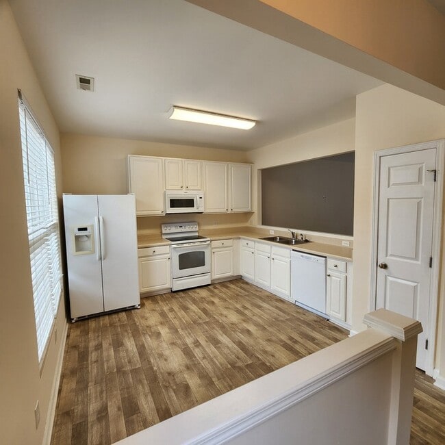 Building Photo - 8523 Mt Valley Ln