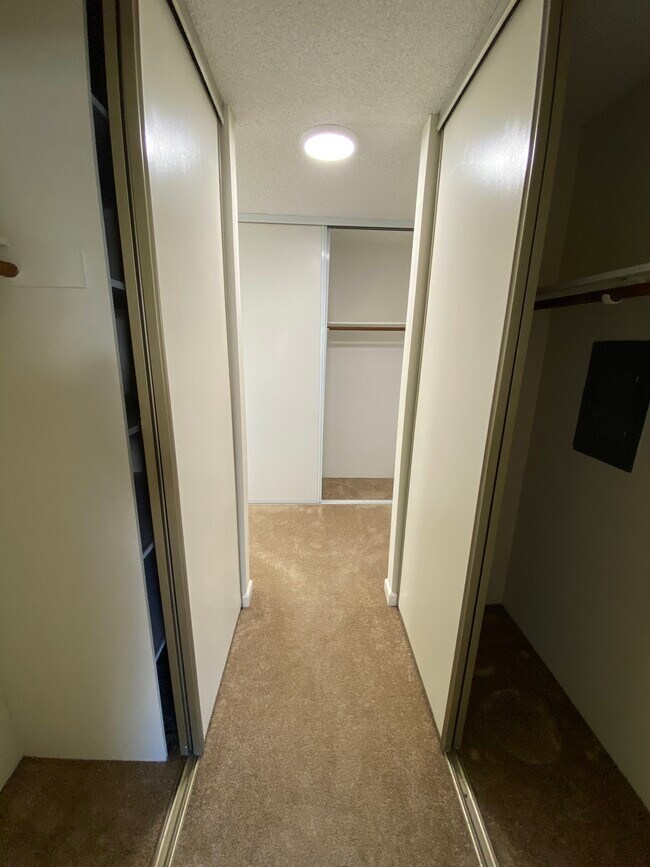 Shadow Creek Apartments Apartments 22120 Center St Castro Valley, CA