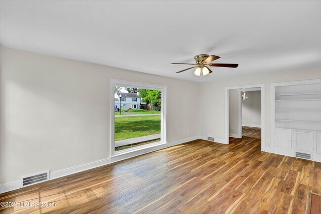 Foto del edificio - 7613 Norbourne Ave
