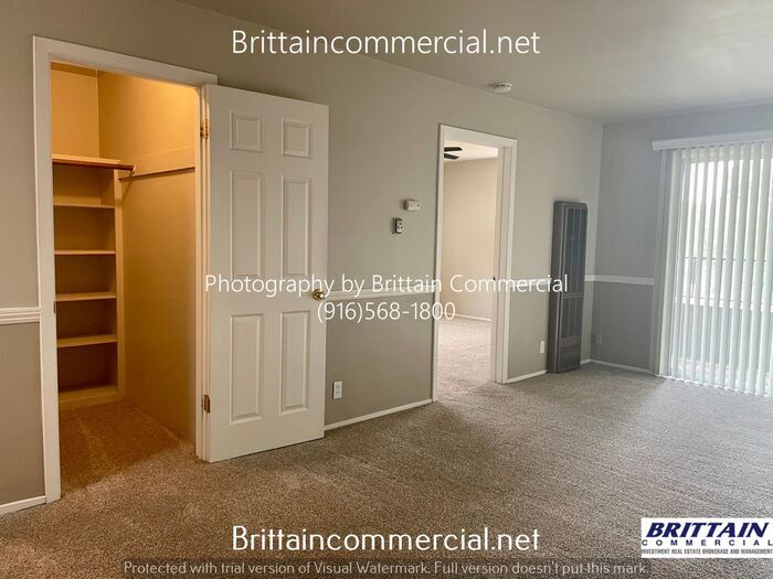 Foto principal - 5492 Carlson Dr