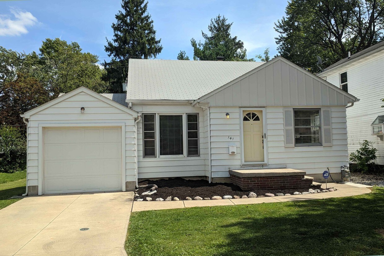 141 Lakewood Dr, Avon Lake, OH 44012 House for Rent in Avon Lake, OH