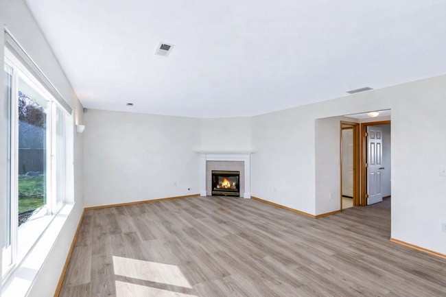 Foto del edificio - 18624 E 8th Ave