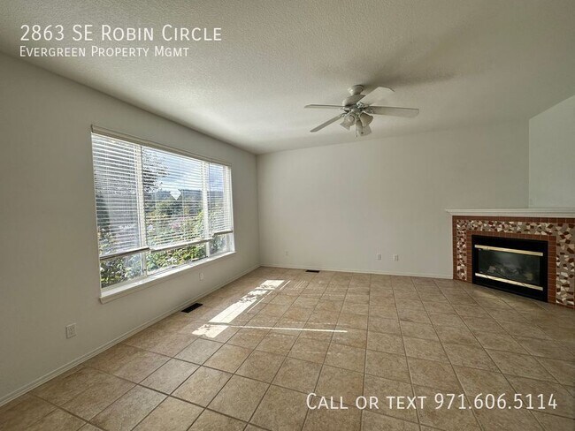 Foto del edificio - 2863 SE Robin Cir