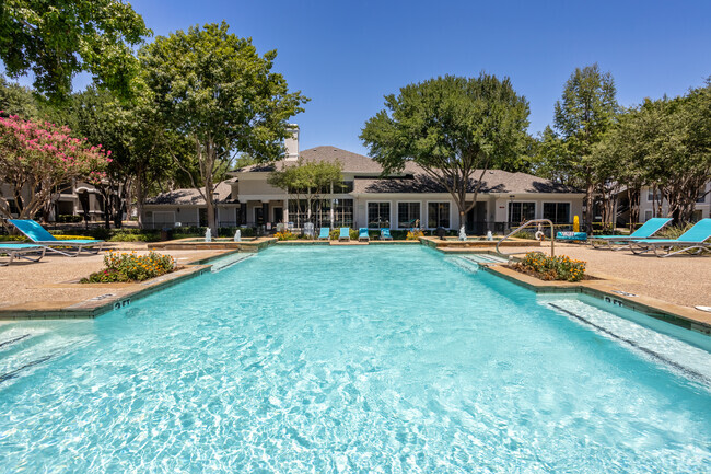 Swimming Pool - Wildwood Creek