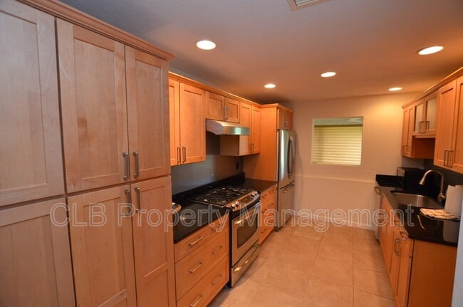 Building Photo - 58 Neptune Ave